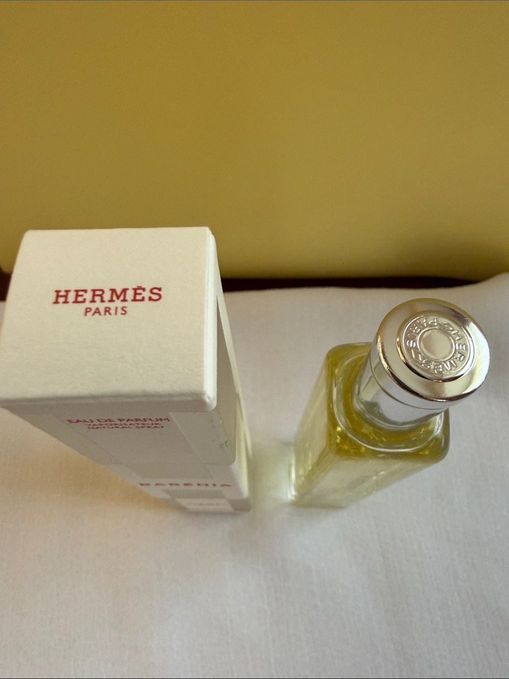 Barénia Spray - Gold Bottle - Picture 3 of 4